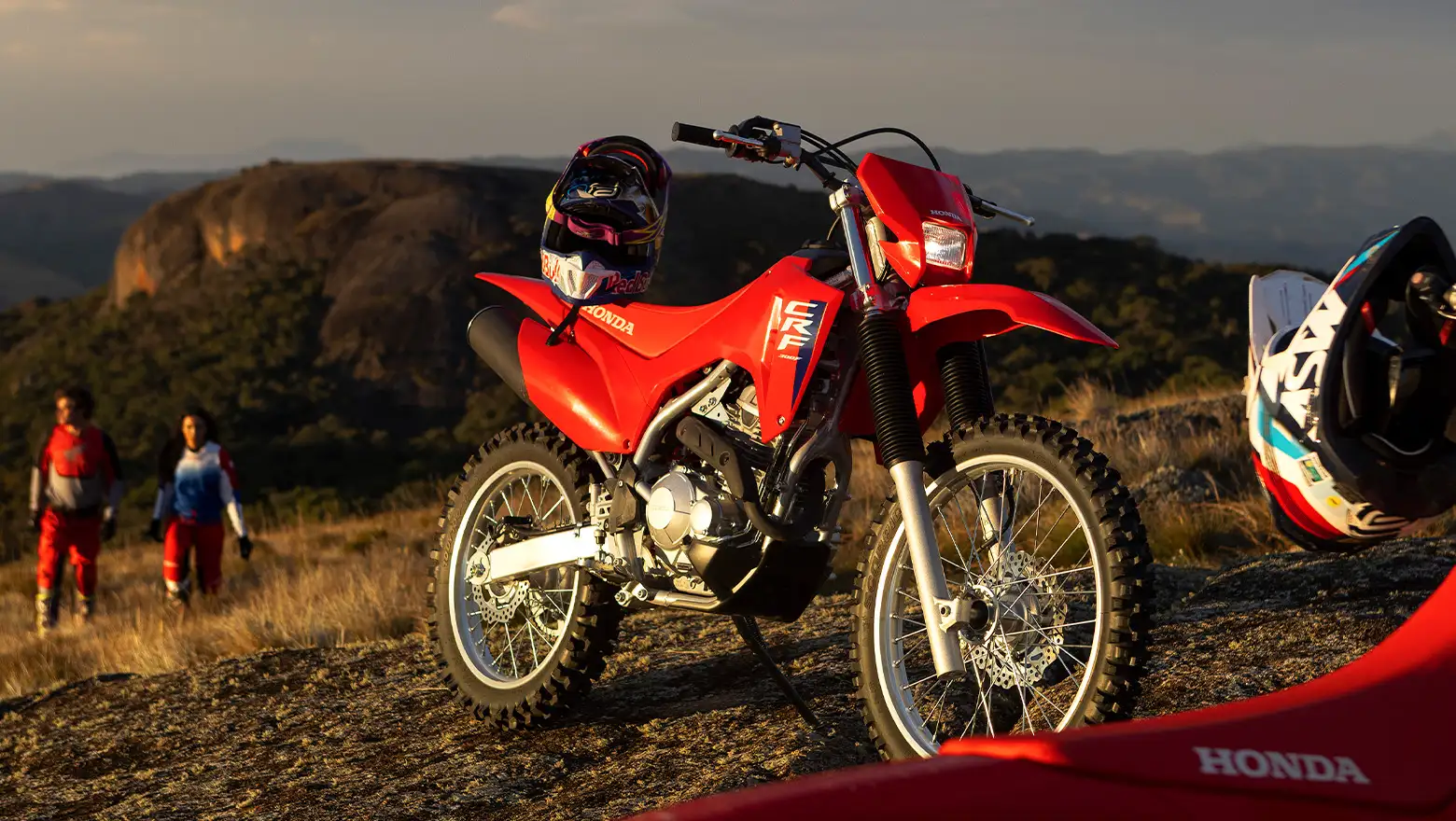 CRF 300F destaque para o motor