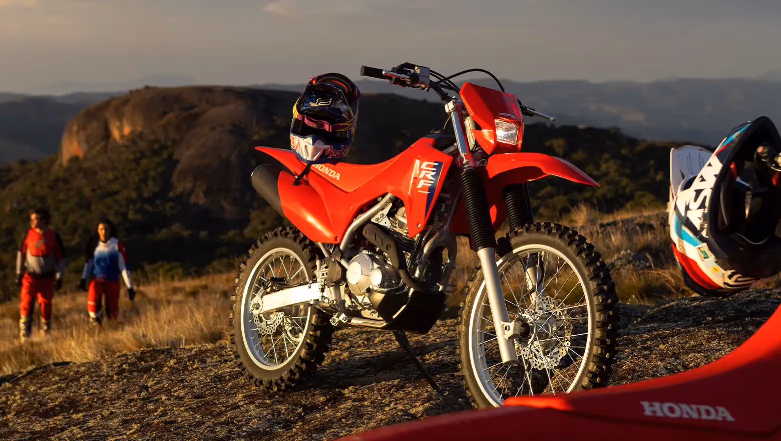 CRF 300F destaque para o motor