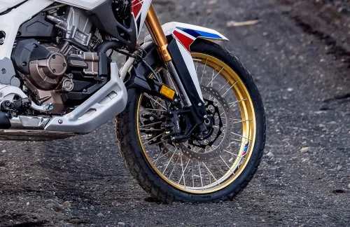 Rodas e pneus da CRF 1100L Africa Twin Adventure Sports ES