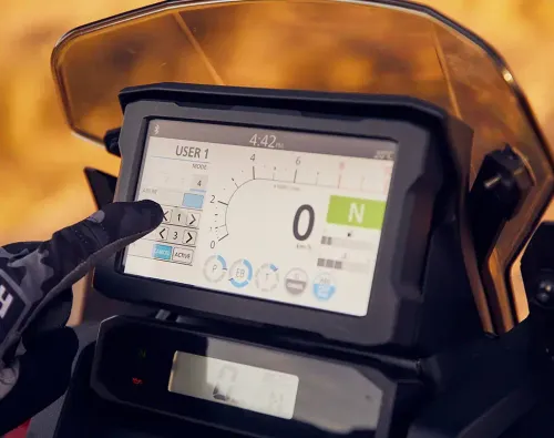 Painel TFT touchscreen da CRF 1100L Africa Twin