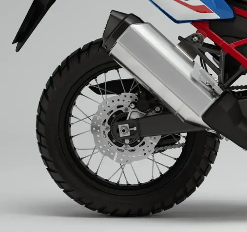 Rodas raiadas e pneus on-off da CRF 1100L Africa Twin