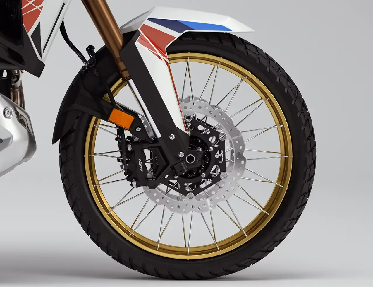 Freios dianteiros da CRF 1100L Africa Twin Adventure Sports ES branco perolizado