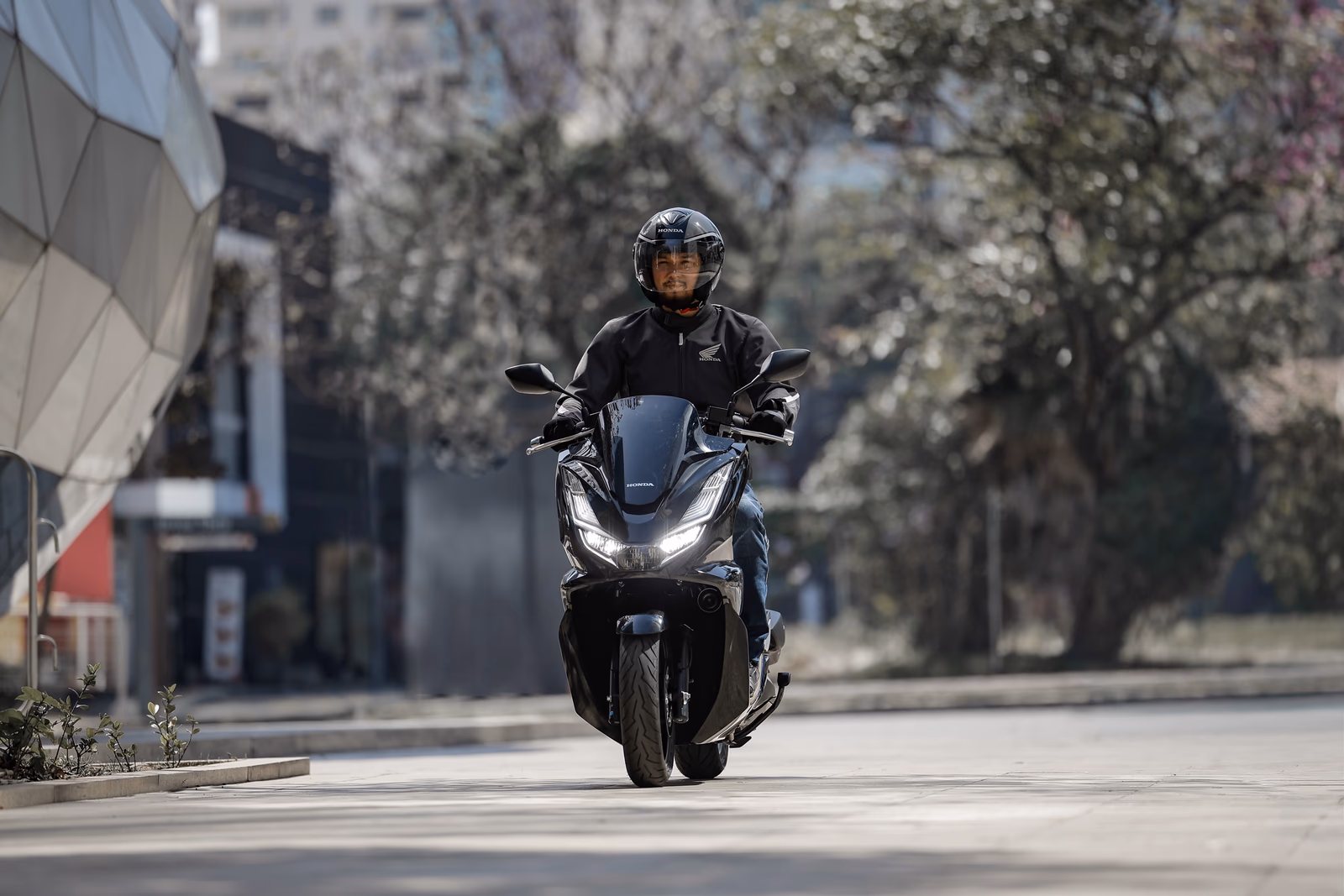 Honda PCX 2026 - Imagem 13 - 13 de 38