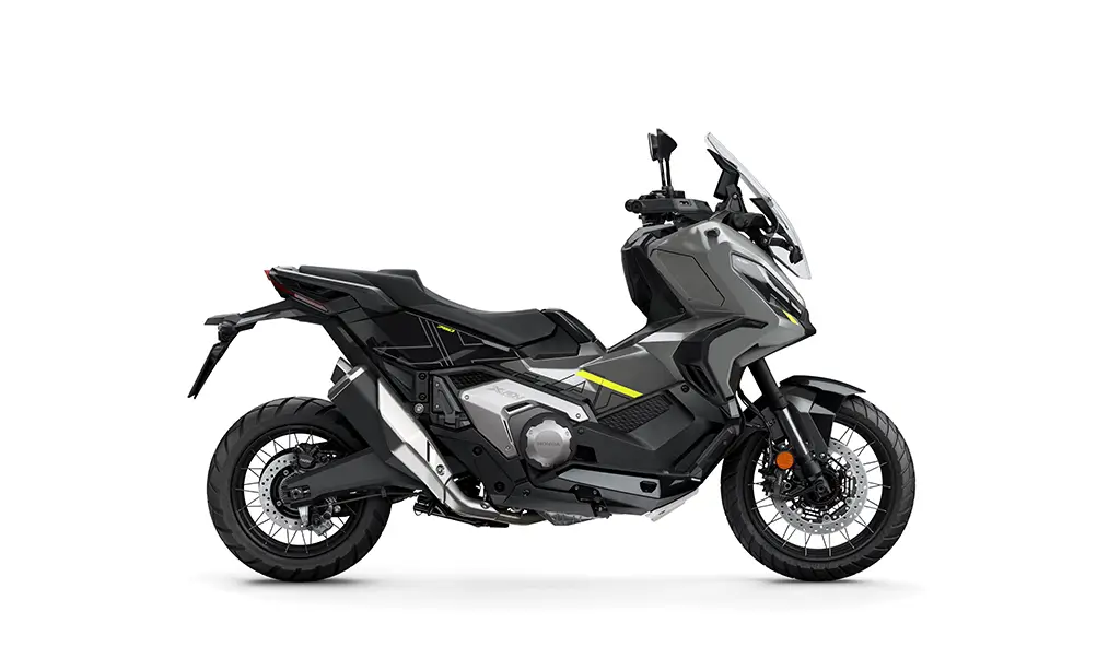 X-ADV vista lateral destacando design moderno e arrojado