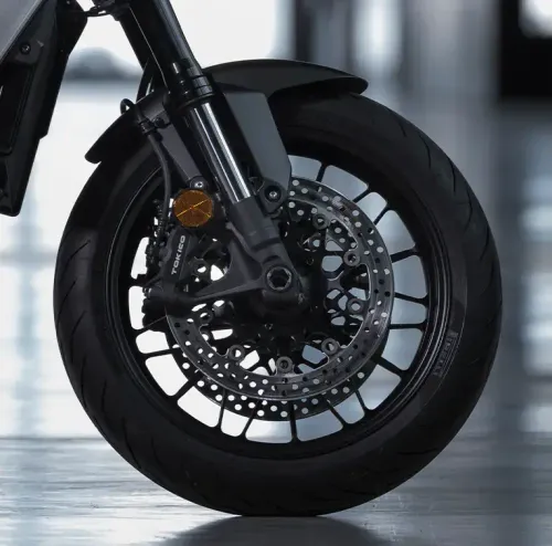 Rodas e pneus esportivos CB 1000R Neo Sports Café