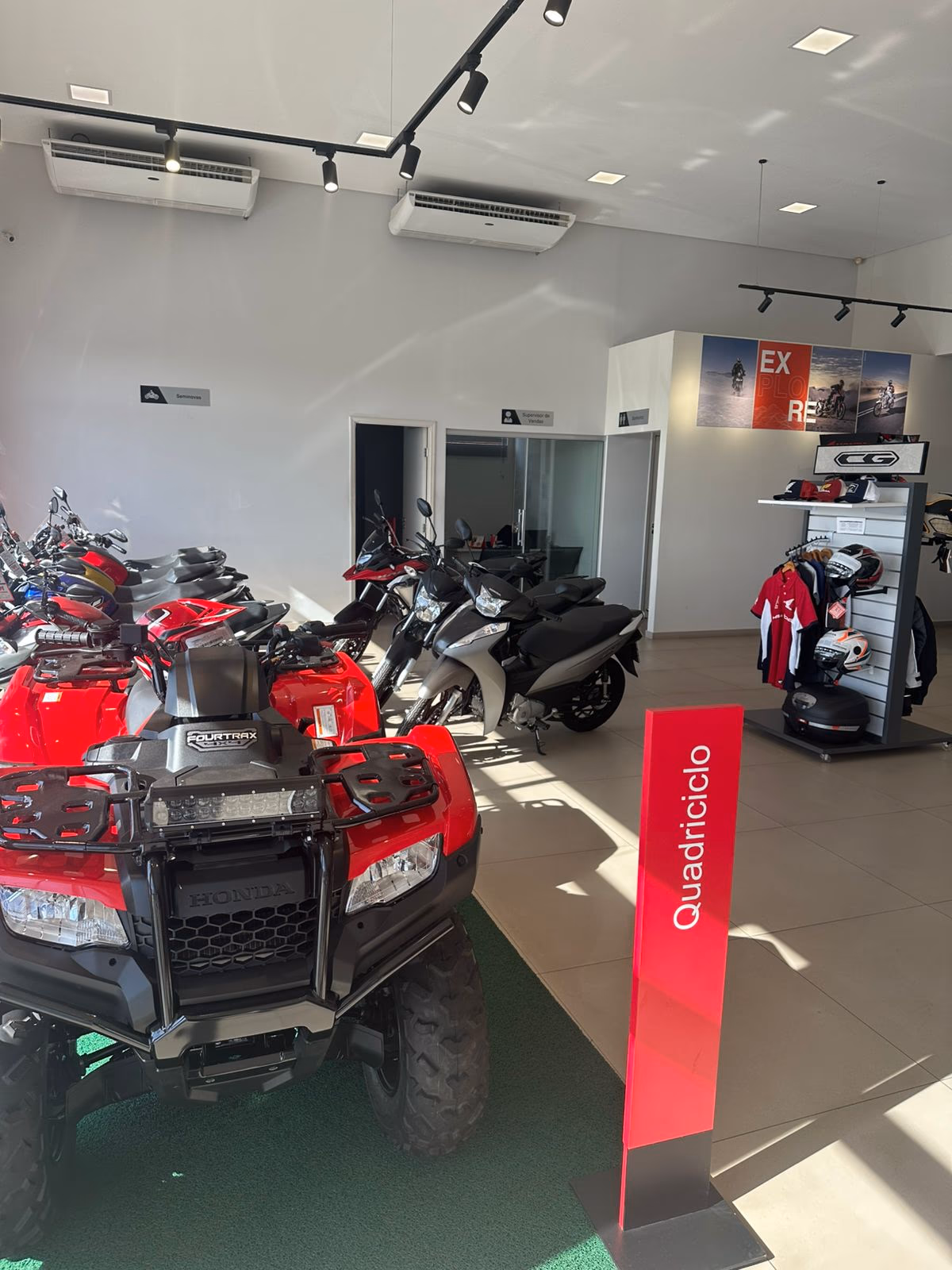 Salão de vendas 4 - 9 de 22